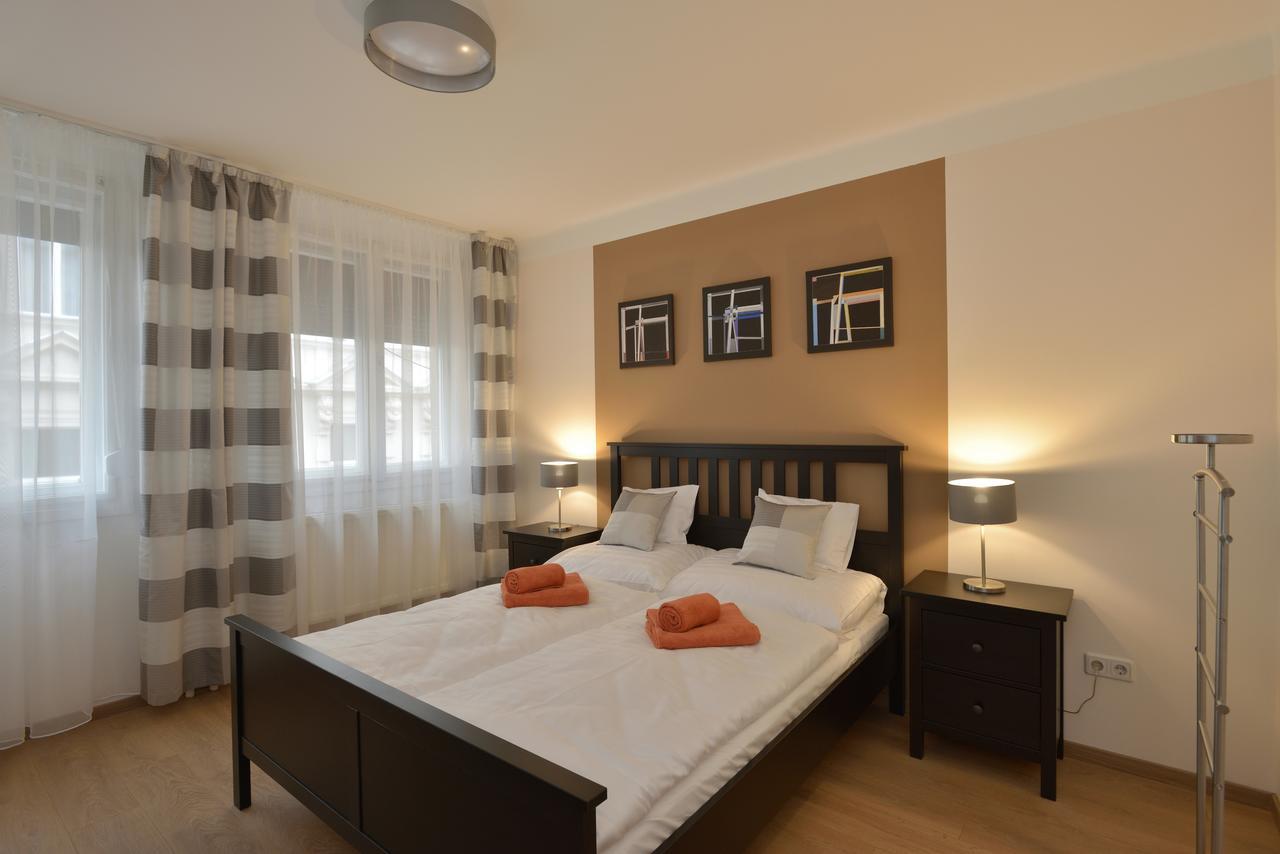Deak Apartment Budapest Luaran gambar